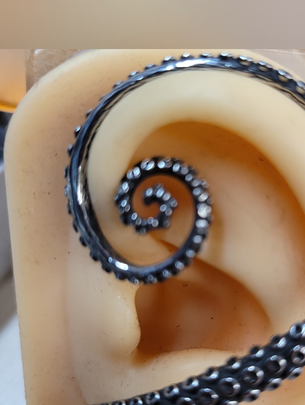 Spiral Octapus Tenicle Ear Cuff